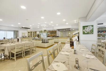 Metropolitan Playa - 24