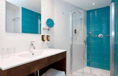 Universal ApartElisa - 28