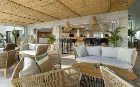 Universal ApartElisa - 21