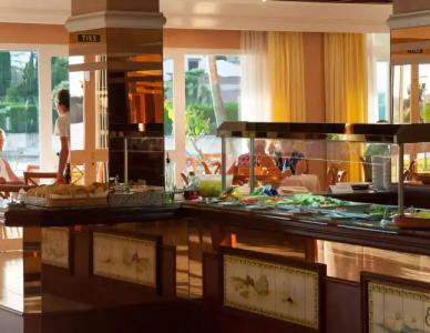 Universal ApartElisa - 19