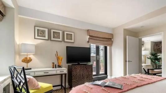 The Lexington, Autograph Collection - 80