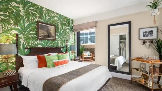 The Lexington, Autograph Collection - 74