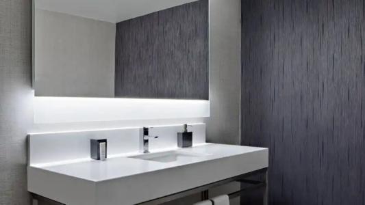 New York Marriott Marquis - 44