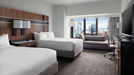 New York Marriott Marquis - 53