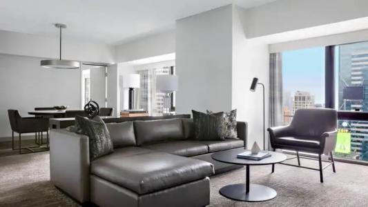 New York Marriott Marquis - 59