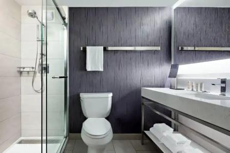 New York Marriott Marquis - 20