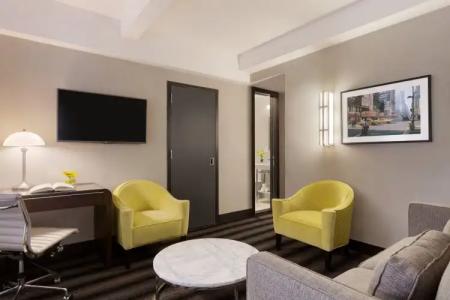 Edison Times Square - 93