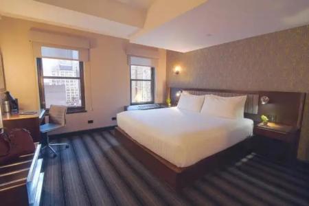 Edison Times Square - 6