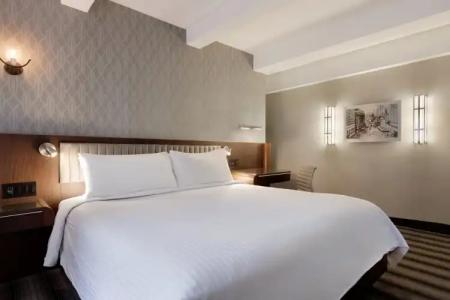 Edison Times Square - 59