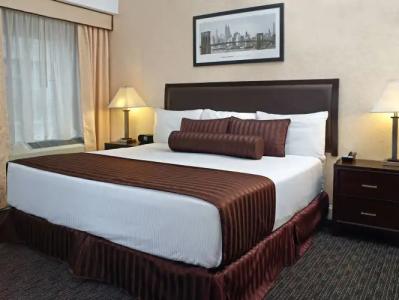 Edison Times Square - 10