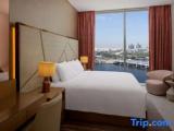 2 Bedrooms Apartment with creek view