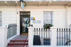 Dover Hotel - B&B, London