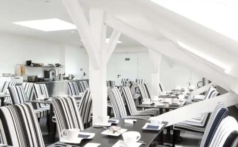 Standard Design - 16