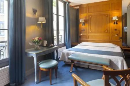 Hôtel De Fleurie - 52