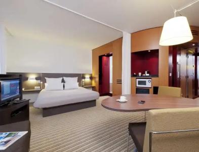 Novotel Suites Paris Montreuil Vincennes - 5