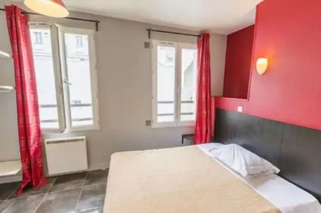 Hipotel Paris Montmartre - 3