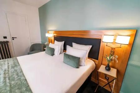 Le Cercle Tour Eiffel - 40