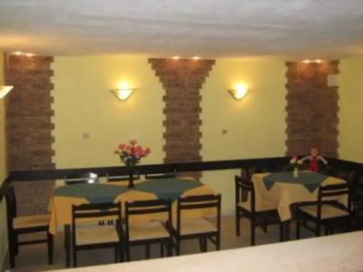 Guest House Slavi - 14