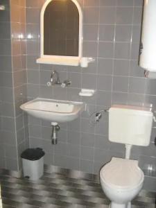 Guest House Slavi - 6