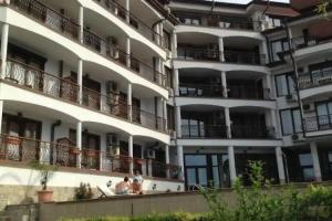 Argo Aparthotel