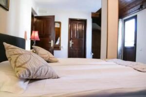 Villa Piero, Saints Constantine and Helena