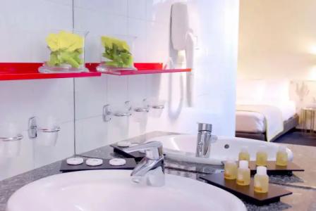 George - Astotel - 9