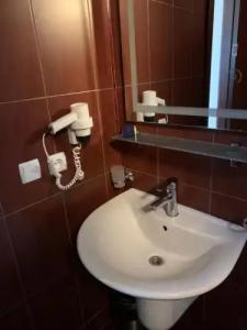 Neptun Kvariati - 25