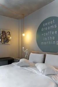 Oniropetra Boutique - 47