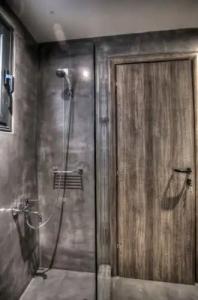 Oniropetra Boutique - 96