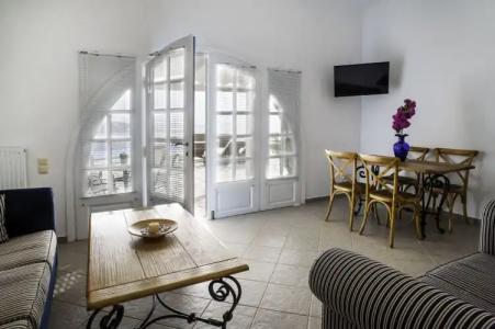 Aeri Villas & Apartments - 11