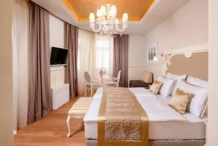 Piazza Heritage - 25