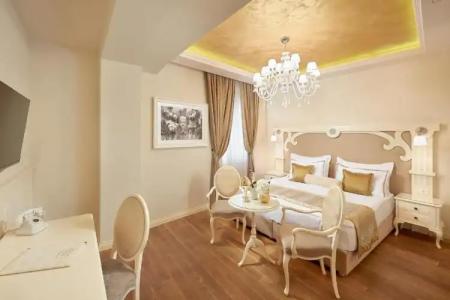 Piazza Heritage - 60