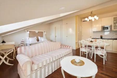 Piazza Heritage - 119