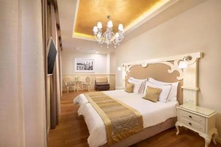 Piazza Heritage - 56