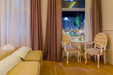 Piazza Heritage - 16