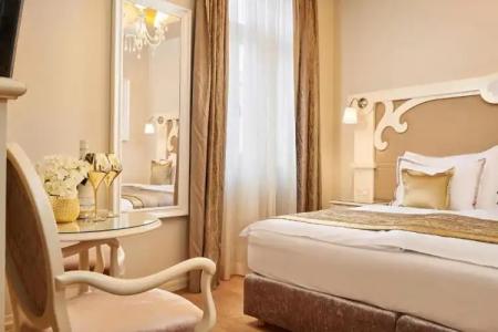 Piazza Heritage - 50