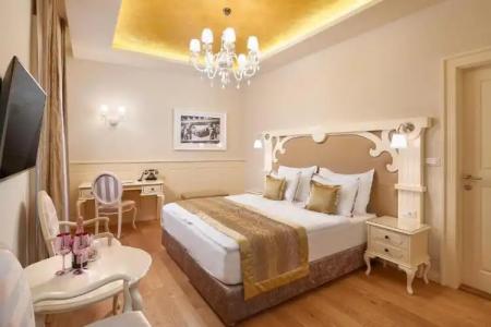 Piazza Heritage - 68