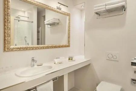 Piazza Heritage - 80