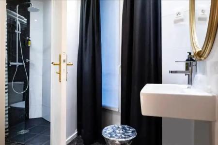 Hôtel Montparnasse Saint Germain - 36