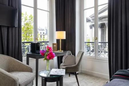 Madeleine Plaza - 15