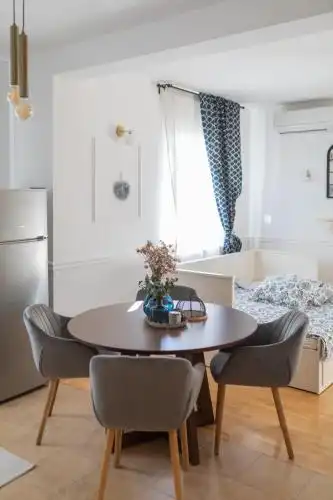 The Residence - 21