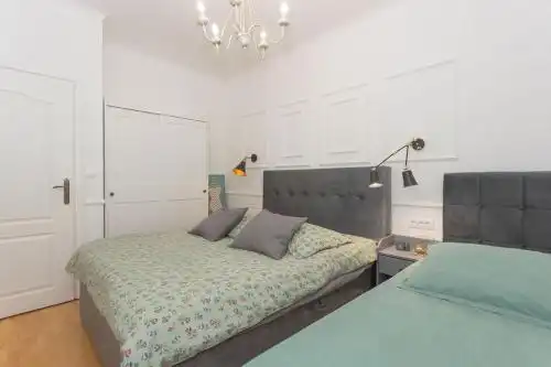 The Residence - 11