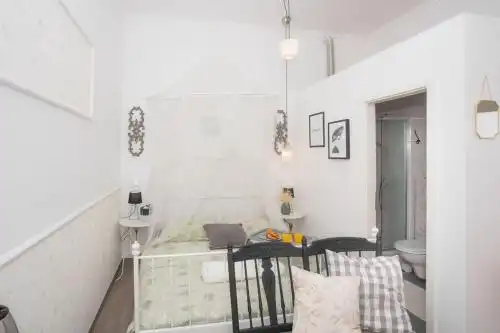 The Residence - 18