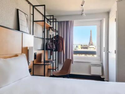 Ibis Paris Eiffel Tower Cambronne 15th - 3