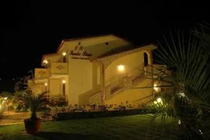 Hotel Santa Rosa, Brombolo