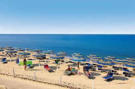 Happy Camp mobile homes in Villaggio Camping Baia Domizia - 16