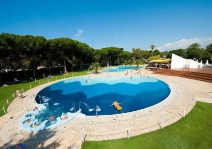 Happy Camp mobile homes in Villaggio Camping Baia Domizia - 8