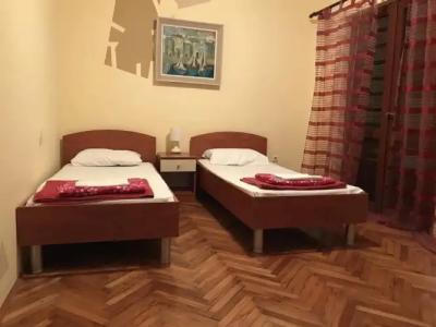 Krasici Green House - 1