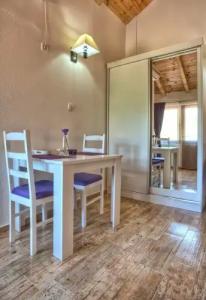 Harmonia Bungalows & Pool - 22