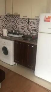 Zoviya Hill White Apart - 32